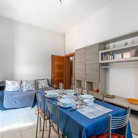 Max & Julia's House - Sant'elena Apartment