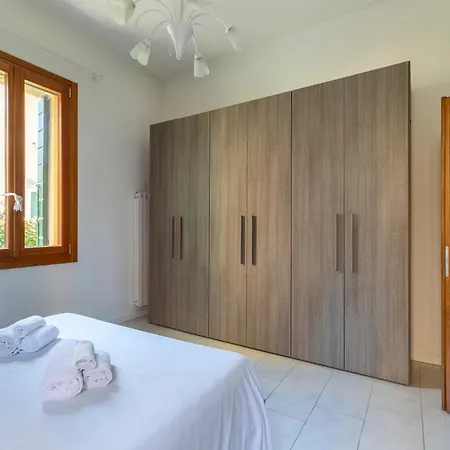 Max & Julia's House - Sant'elena * Venice