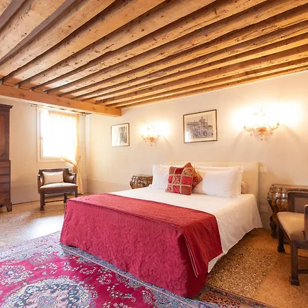 Pensjonat Palazzetto Pisani Grand Canal 4*