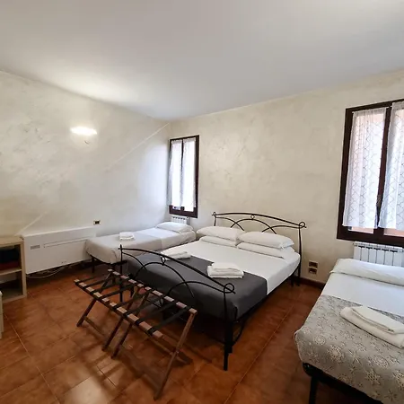 Rialto House Венеция
