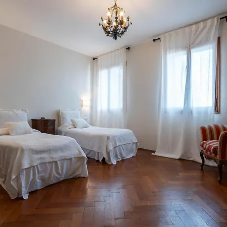 Sunbeam Palace Appartement