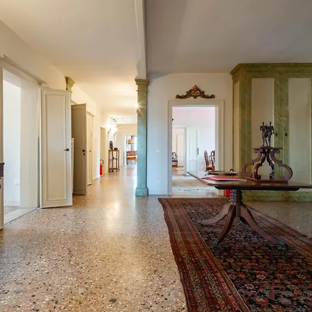 Sunbeam Palace Appartement