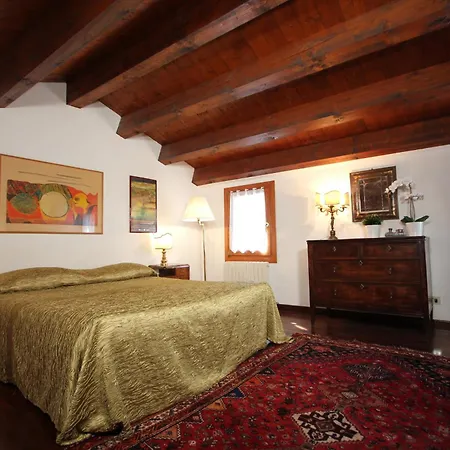 Frari Prestige Canal View Venice