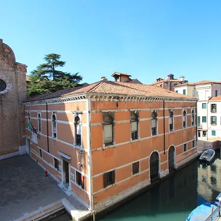 Apartment Frari Prestige Canal View Venice