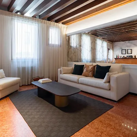 Klimt House Apartment