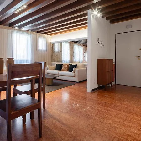 Klimt House Apartment Venice