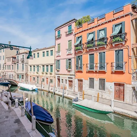 Апартаменты Ca' Canaletto Canal View Refreshed In 2024!