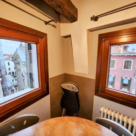 Apartment Casanova Penthouse In The Heart Of Venice