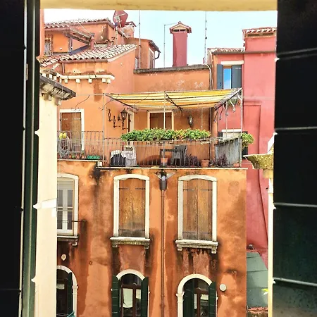 Gondolier's - Sweet Life Venezia