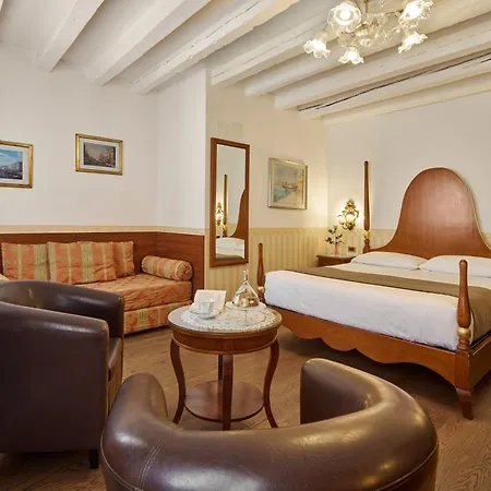Hotel Unahotels Ala Venezia-adults 16 3*