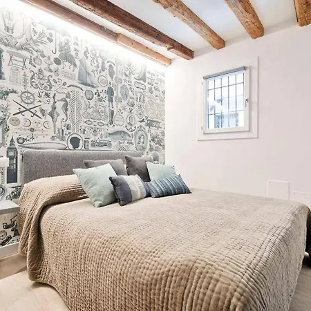 Delightful Ca' D'oro Appartement