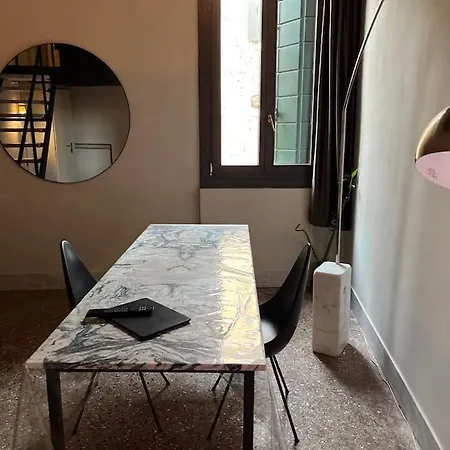 Biennale Do Pozzi Family Apartment Venice