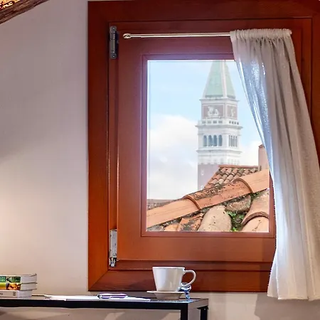 Glass House - Loft 2 Minutes To Rialto Bridge & View Venice