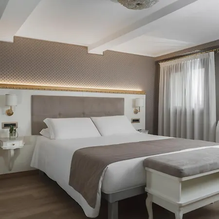 Montecarlo Hotel