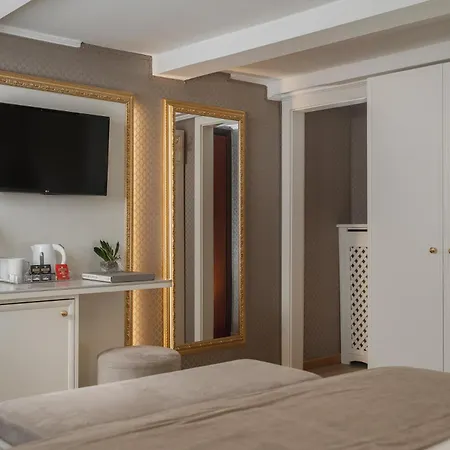 Hotel Montecarlo 3*