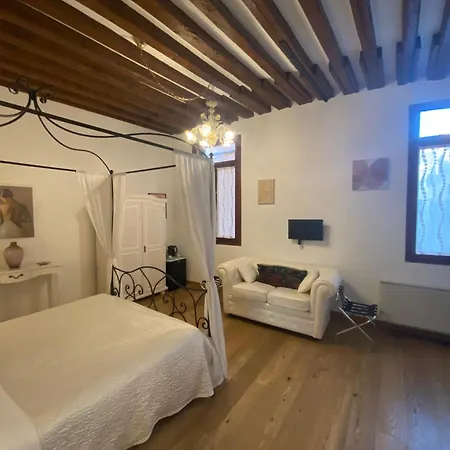 Residenza Corte Antica * Venice