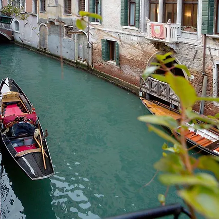 Ca Patron Loft - Canal View Apartman *