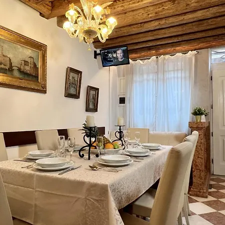 Fondamenta Nove Apartment Venice