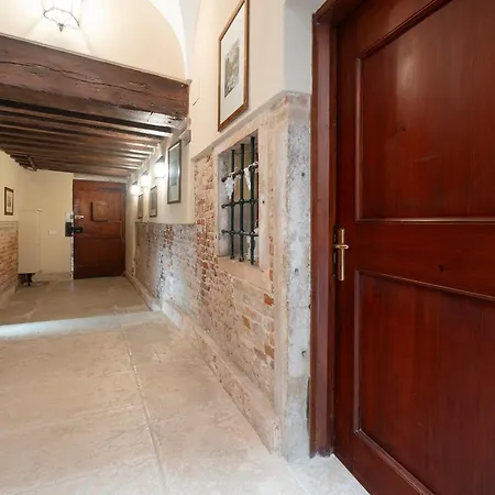 Fortuny3967 & Wine Holiday home *