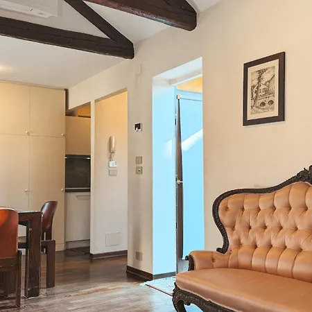 Attic Terrace San Square View Apartment Venice