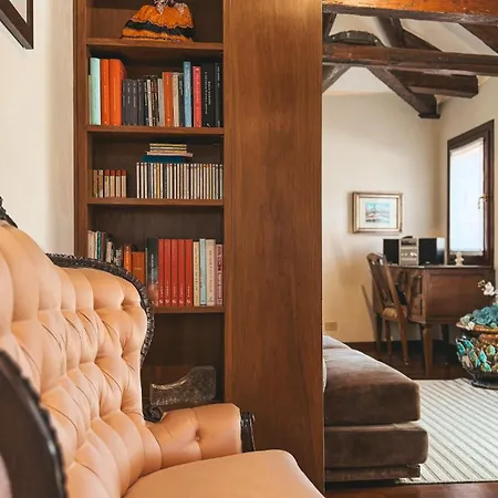 Attic Terrace San Square View Apartment *