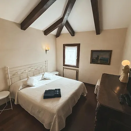 Attic Terrace San Square View * Venice