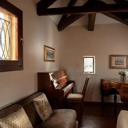 Apartment Attic Terrace San Square View *