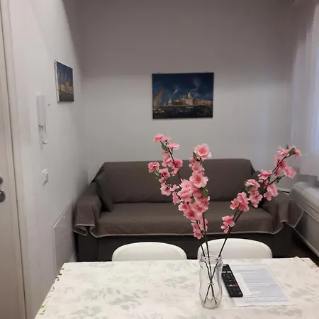 Holiday home Raggio Di Sole Dietro Piazza San Marco *