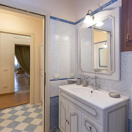 Luxury Pesaro Papafava Apartment Venice