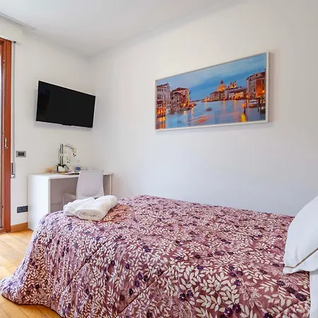 Venice Friends Bed & Breakfast *