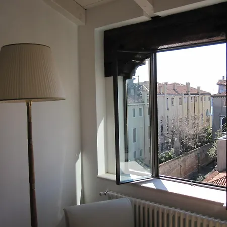 Homes & Holidays Apartment Venice