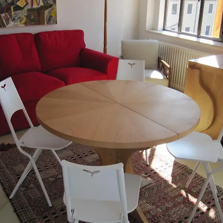 Homes & Holidays Apartment