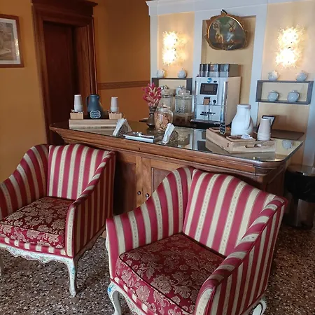 Hotel Ai Santi Apostoli