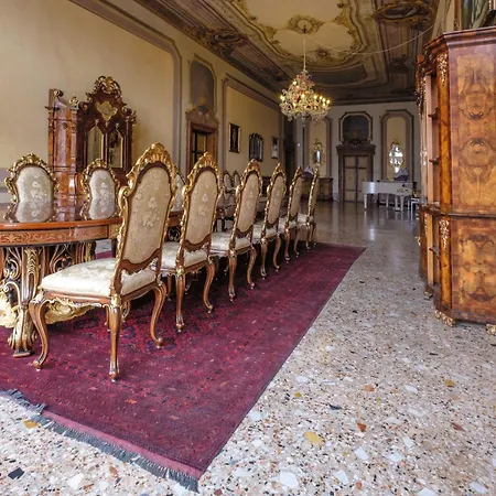 Gasthof Palazzo Ca' Bernardo By Francesco Molon