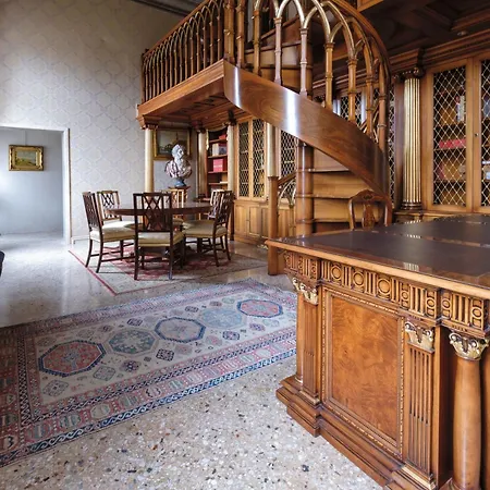 Gasthof Palazzo Ca' Bernardo By Francesco Molon *