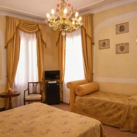 San Moise Hotel Benátky