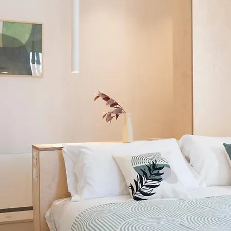 Hinc Domus - Historical Center Guest house *