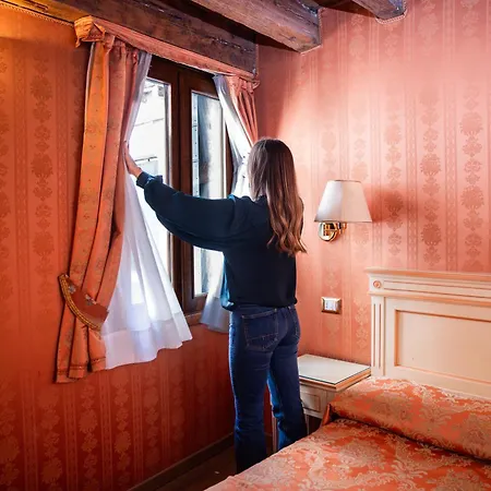 Lanterna Di Marco Polo Bed and Breakfast