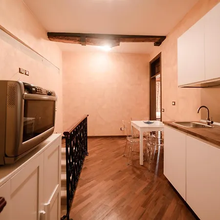 Rosso Veneziano Apartment *