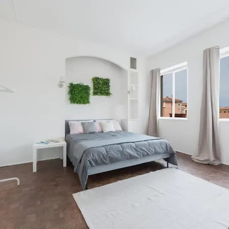 Attico Con Terrazza Mestre By Bricola