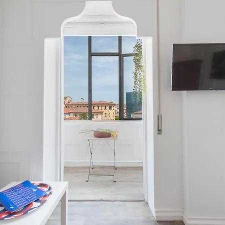 Attico Con Terrazza Mestre By Bricola *