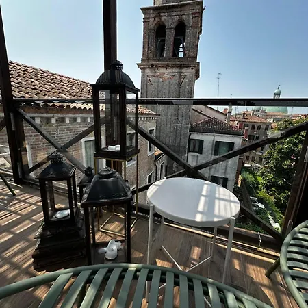 Hotel Ai Due Fanali Adults Only Venedig