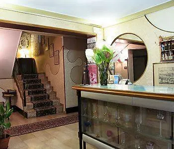 Hotel Leonardo
