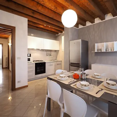 Cannaregio - Style Apartment *