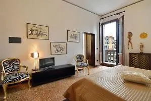 Grand Canal Terrace Hotel *