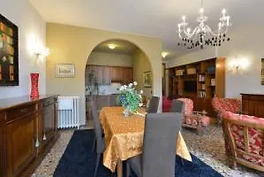 Grand Canal Terrace Hotel *