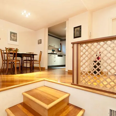 Palazzo San Marco: Historic With Lift *