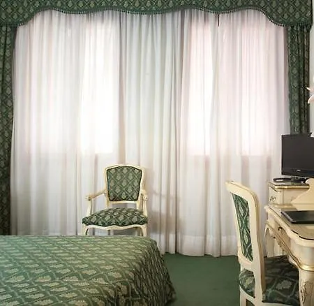 Commercio & Pellegrino Hotel 3*