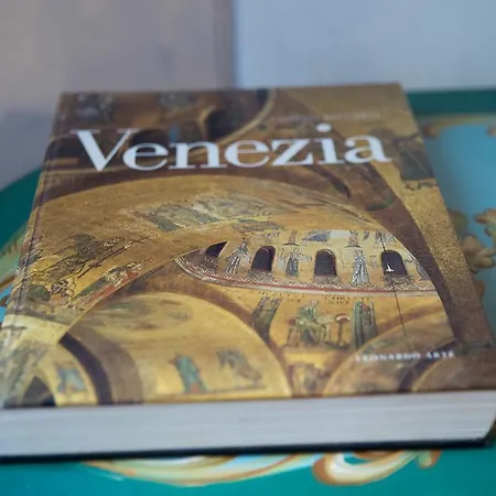 Ai Leoni Venice