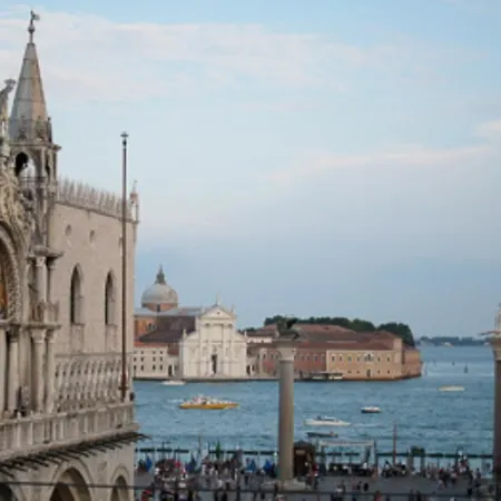 Aparthotel San Marco Luxury - Canaletto 3*